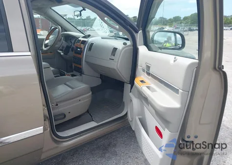 2007 Chrysler Aspen Limited из США, поврежденный, VIN 1A8HW58227F509298